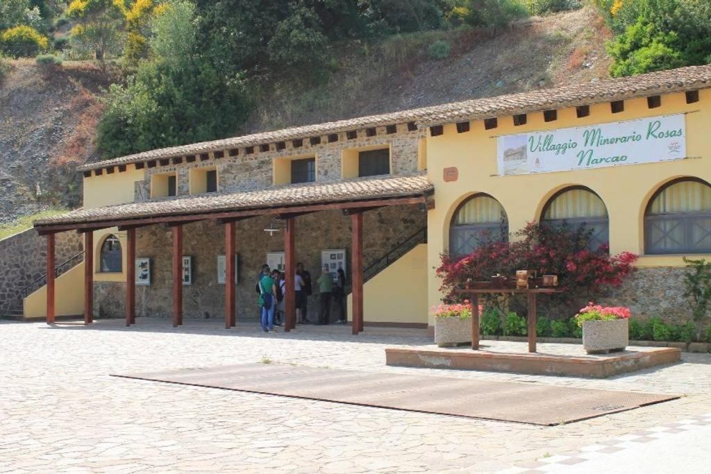 Paringianu B&B Il Rifugio Del Lupo - E6721 מראה חיצוני תמונה
